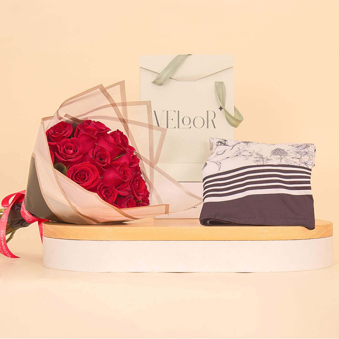 Flowrista Online Flowers Shop Velour Scarf Hams and 20 Red Roses