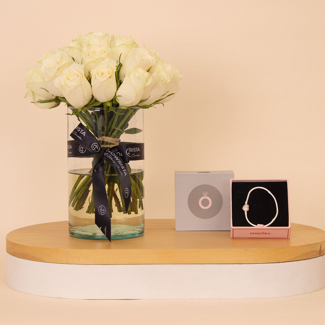 Flowrista Online Flowers Shop Pandora Moments Bracelet with Pavé Heart Clasp & Vase of 20 White Roses