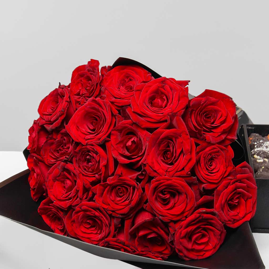 ramadan-roses-and-dates-flowrista-your-best-way-to-same-day-flowers