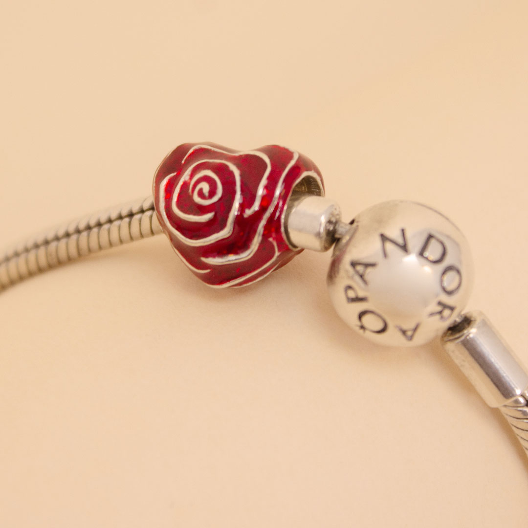 Flowrista Online Flowers Shop Pandora Silver Snake Chain Bracelet with Rose Heart Charm